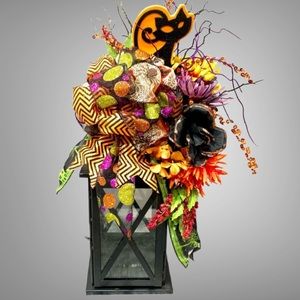 Halloween floral decorated lantern
